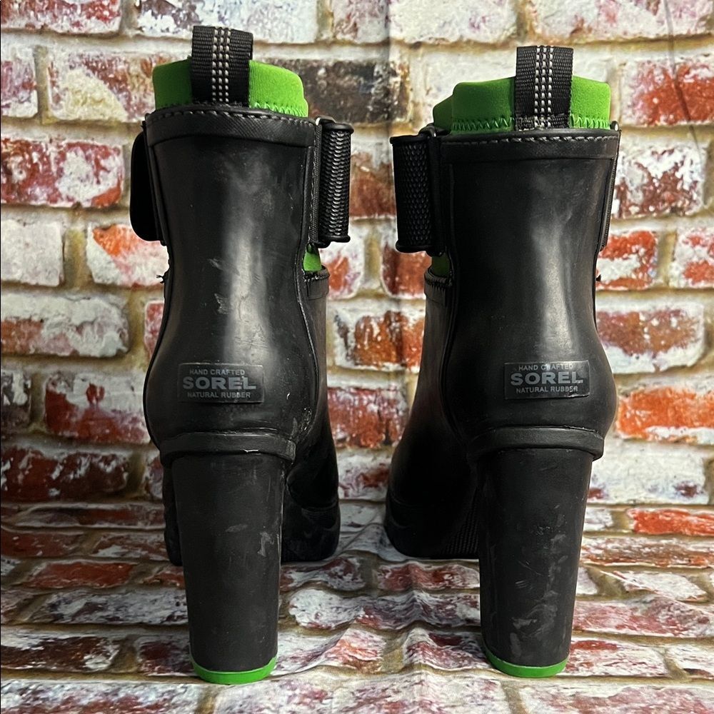 FALL VIBE 🍁 Sorel Medina III heeled rain boots - Picture 7 of 11